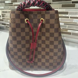 Louis Vuitton Neoneo